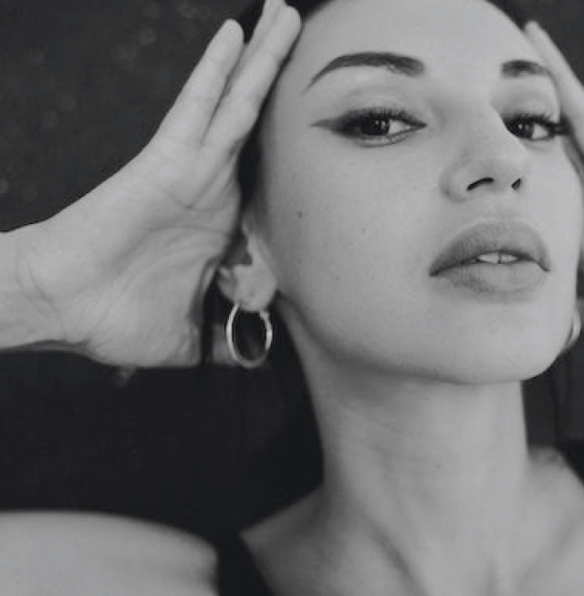 Serene Hoops