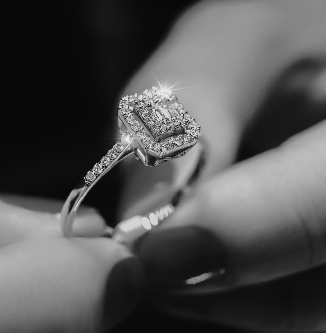 Soleil Solitaire Ring