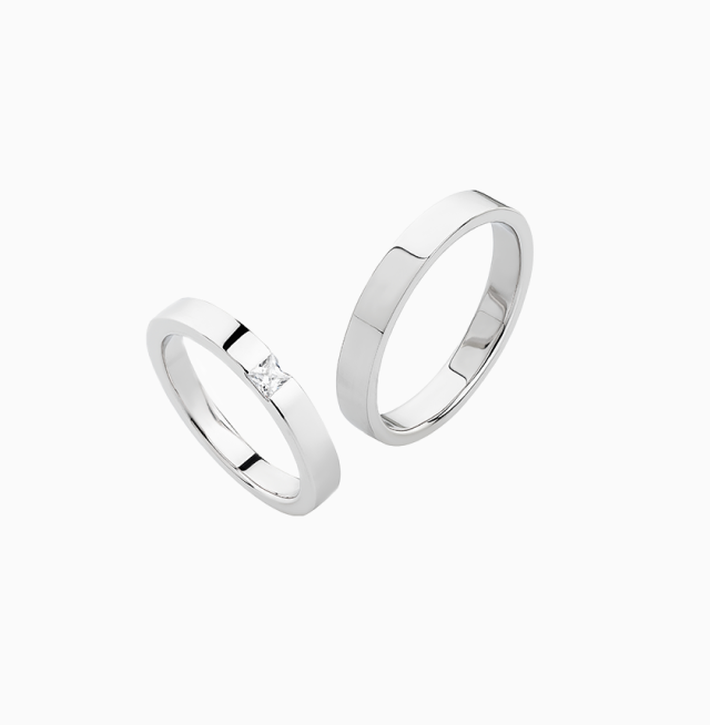 Luna Loop Ring